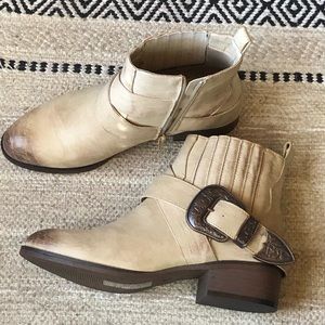 Pierre Dumas Boots 👢